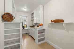 38 Linnaean St - Photo 1 of 1