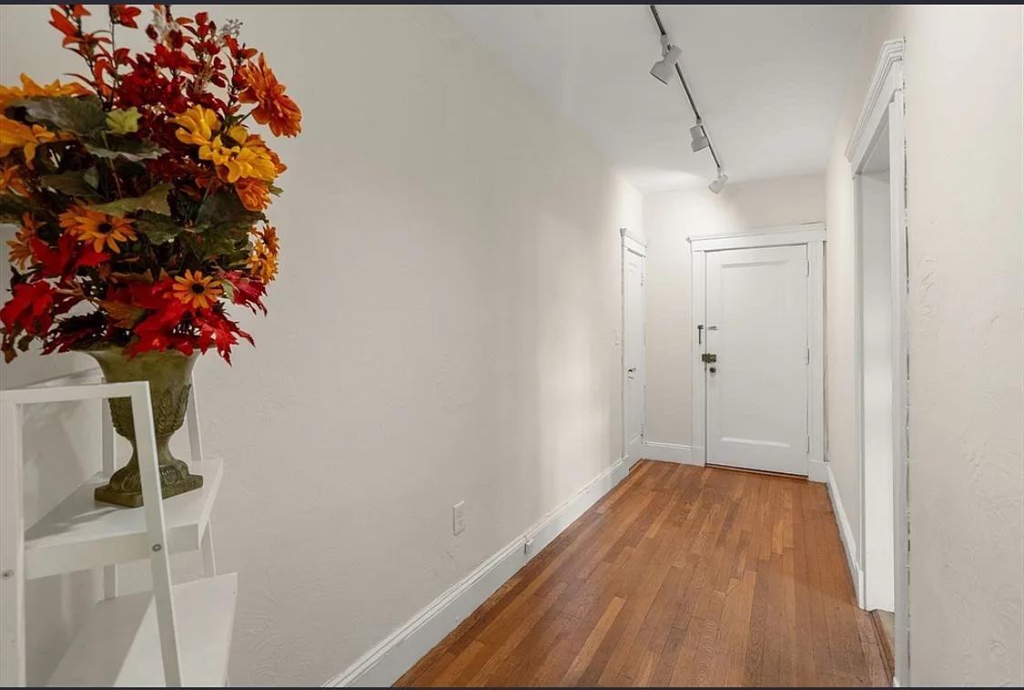 38 Linnaean St - Photo 4 of 8