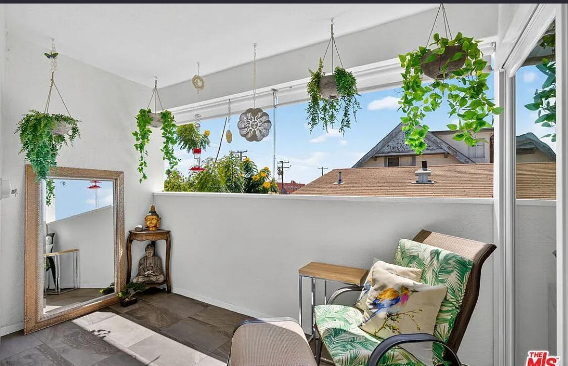 1333 14Th St - Photo 3 of 15