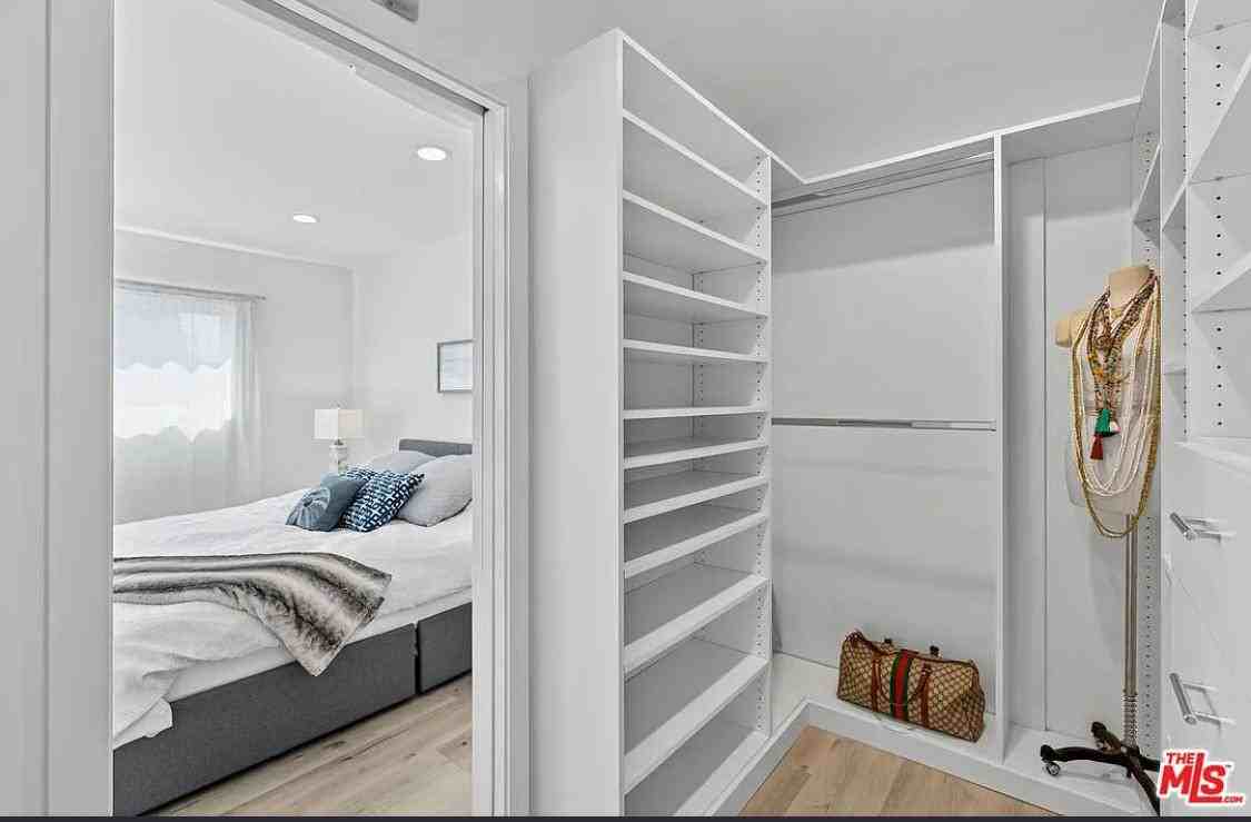 1333 14Th St - Photo 6 of 15