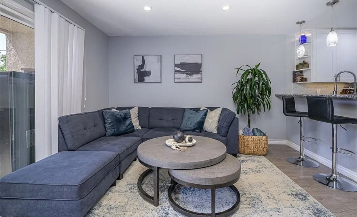 700 W La Veta Ave - Photo 4 of 16