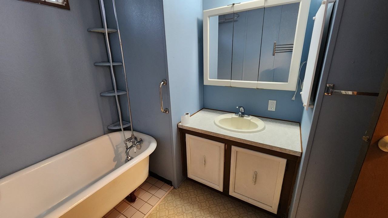 41 East Pickering Place - Photo 6 of 9