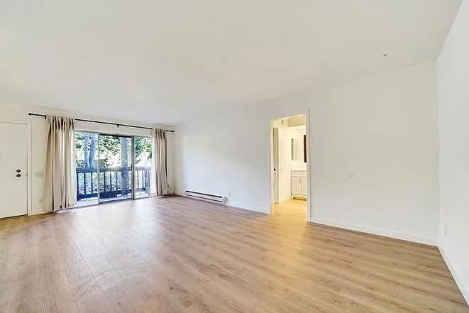 302 Miraleste Drive #10 - Photo 5 of 22