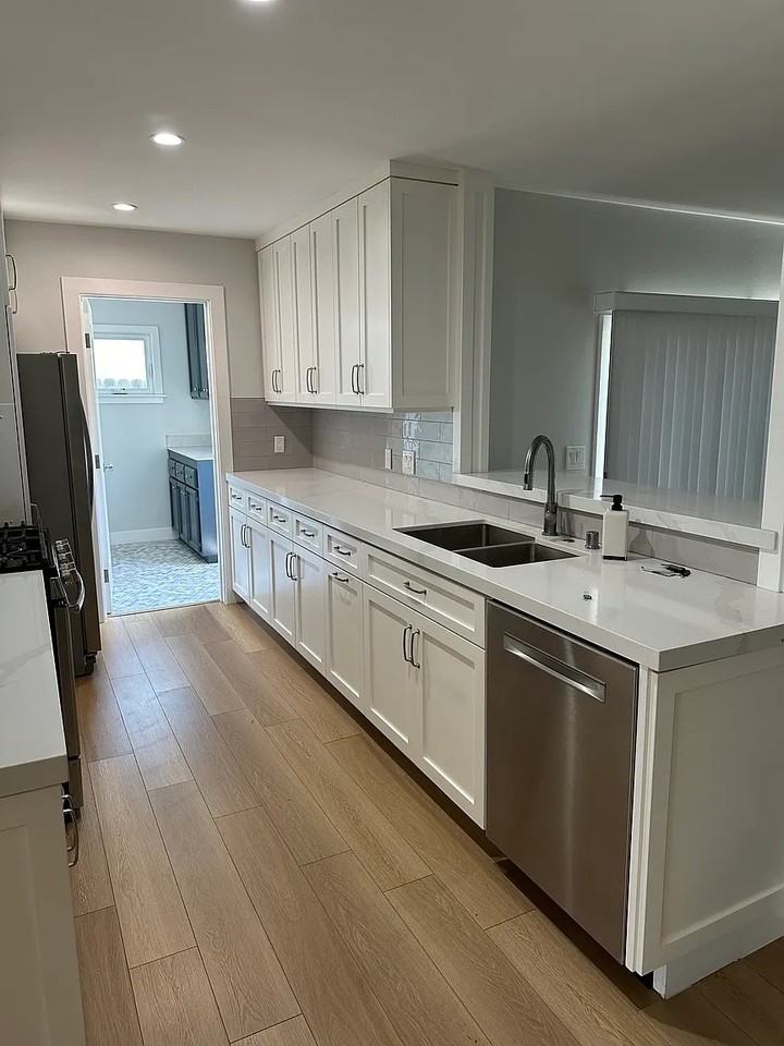 2125 Fidler Avenue - Photo 6 of 29