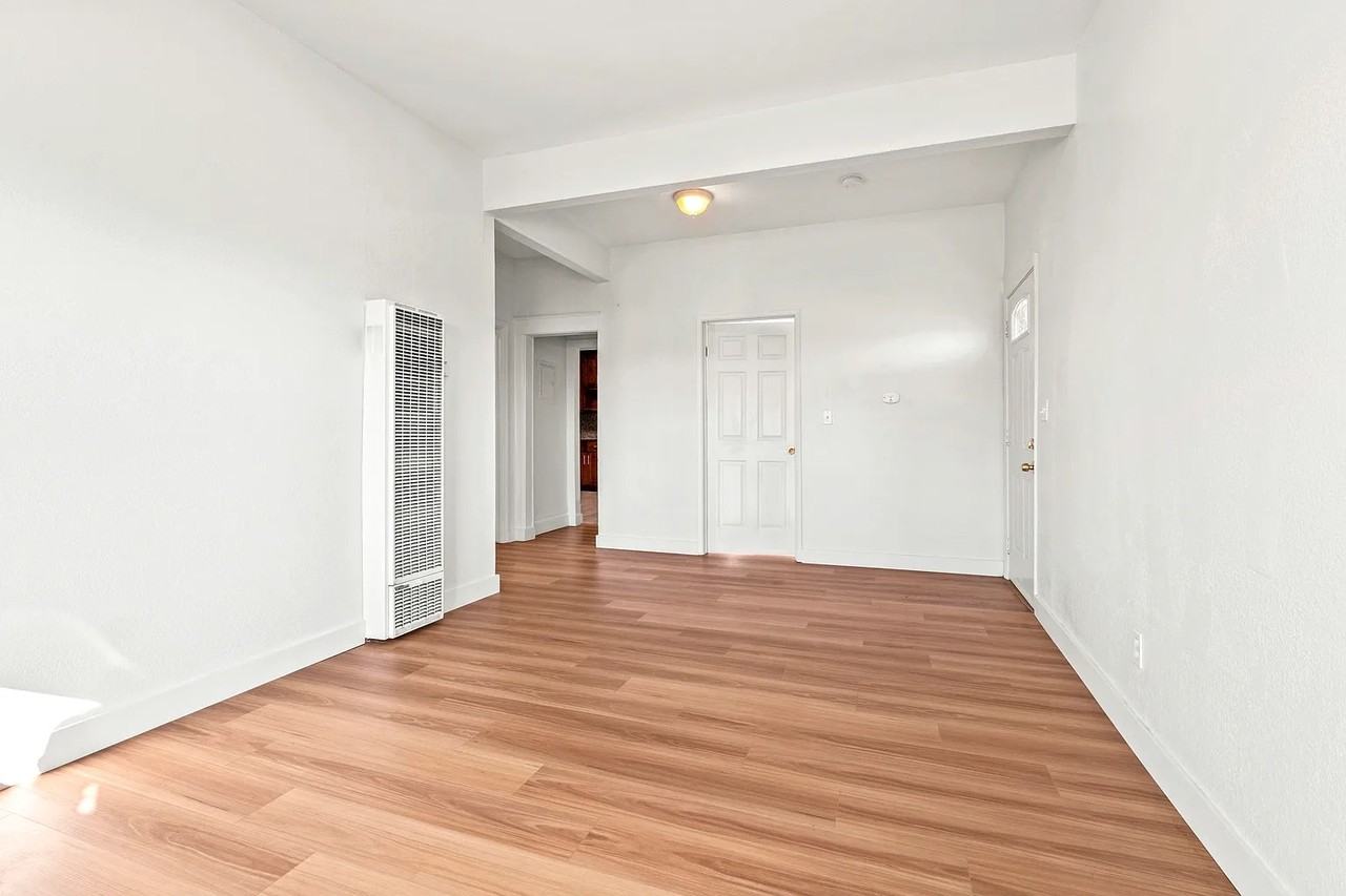 936 60th Street - Photo 7 of 36