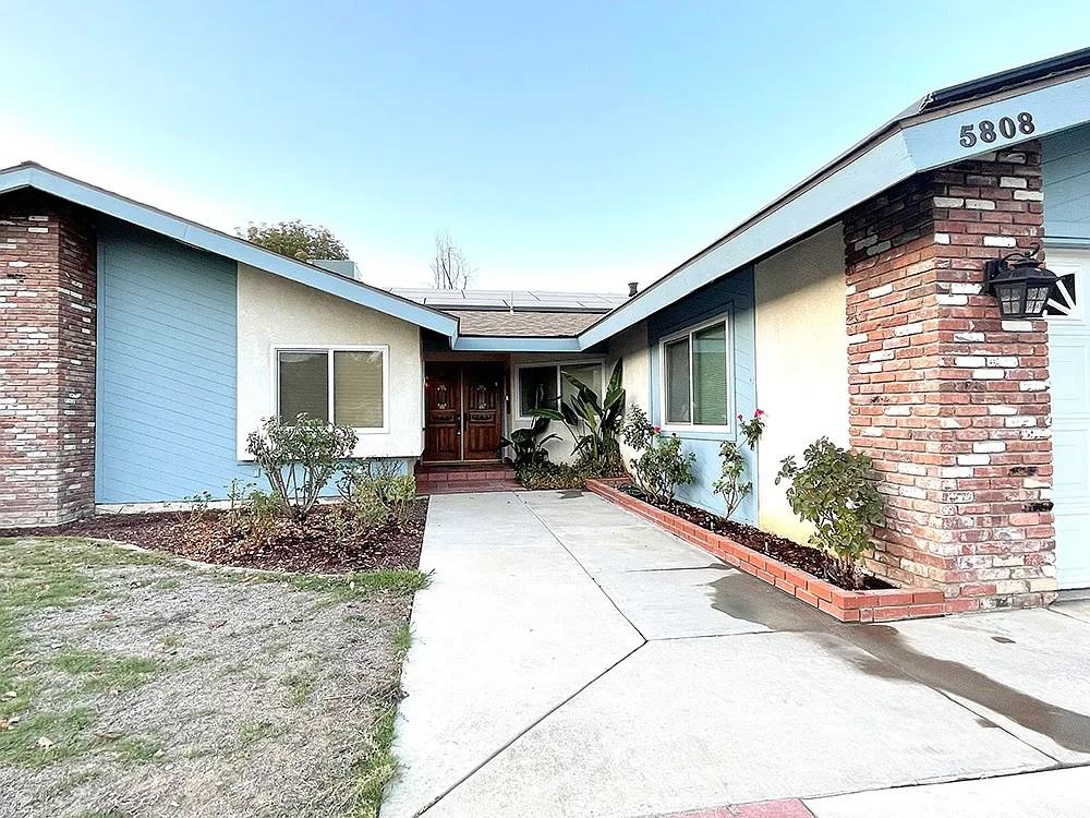 5808 Dorset Drive - Photo 2 of 45