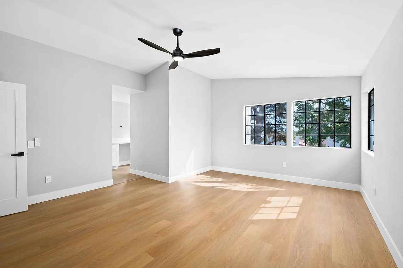 1527 Apache Drive #D - Photo 6 of 34