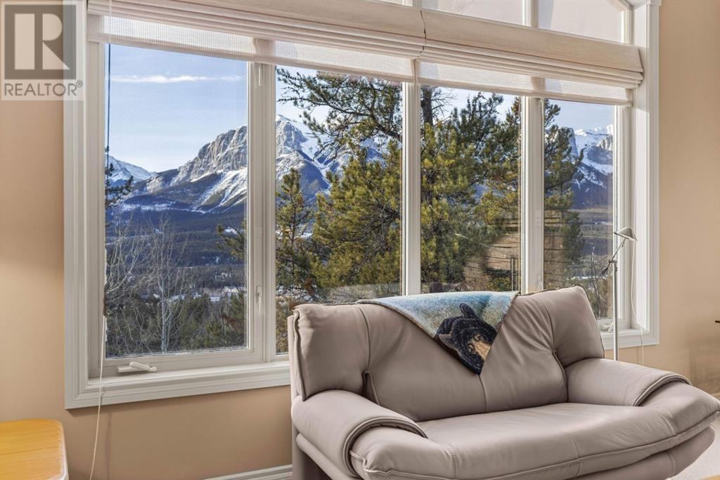 303 Aspen Avenue - Photo 3 of 50