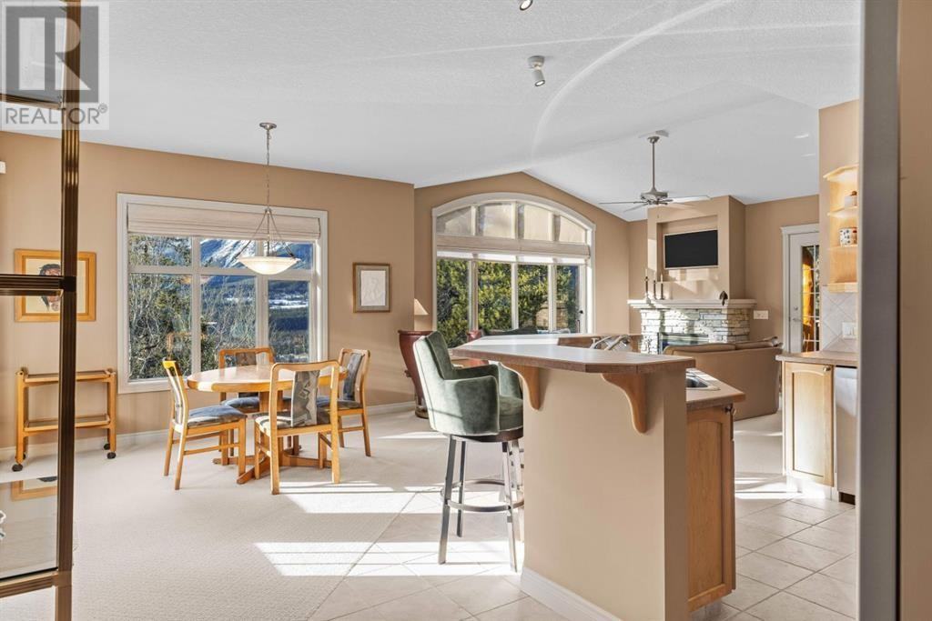 303 Aspen Avenue - Photo 6 of 50