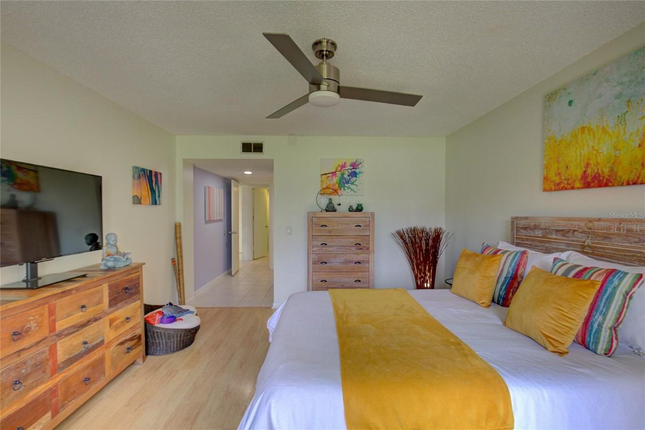 308 Mariner Drive #308 - Photo 4 of 18