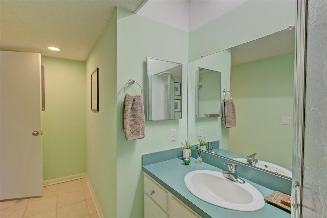 308 Mariner Drive #308 - Photo 5 of 18