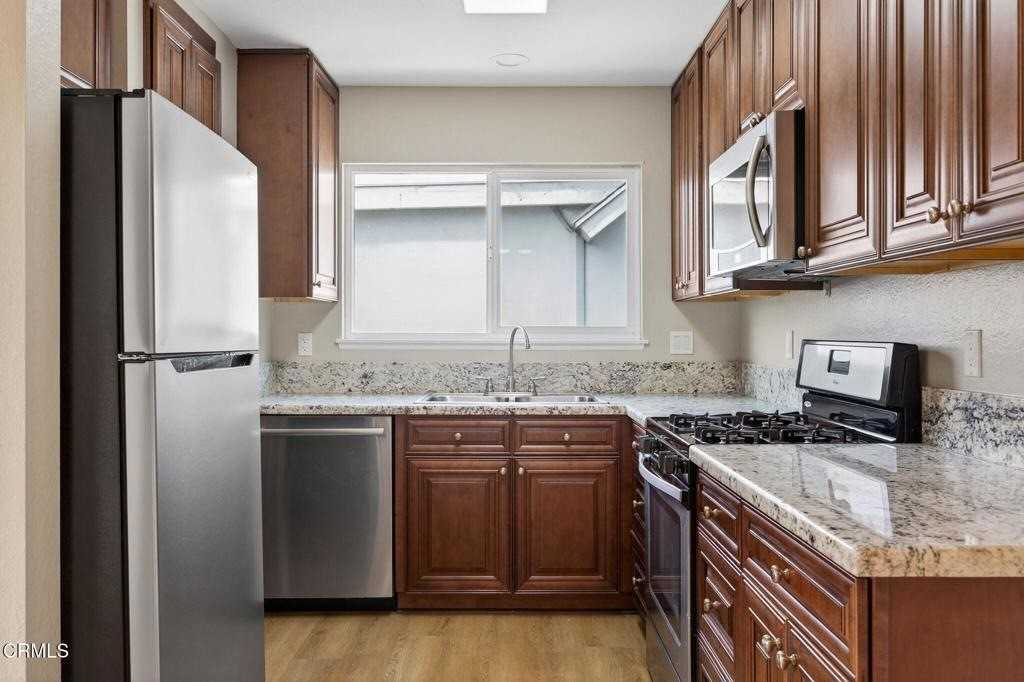 2507 Harbor Blvd - Photo 6 of 7