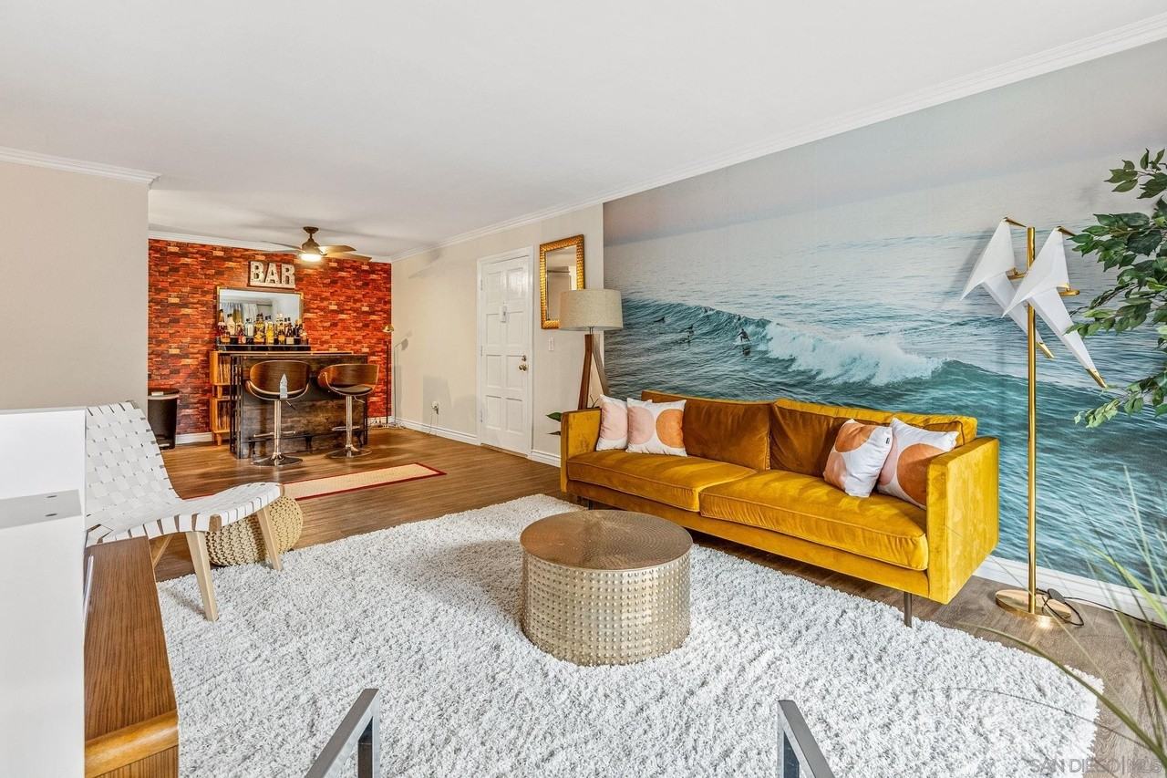 2382 Hosp Way - Photo 4 of 8