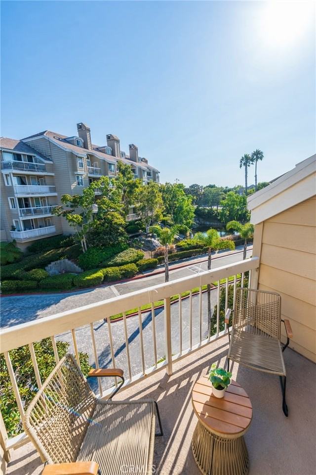 20251 Cape Coral Ln - Photo 4 of 9