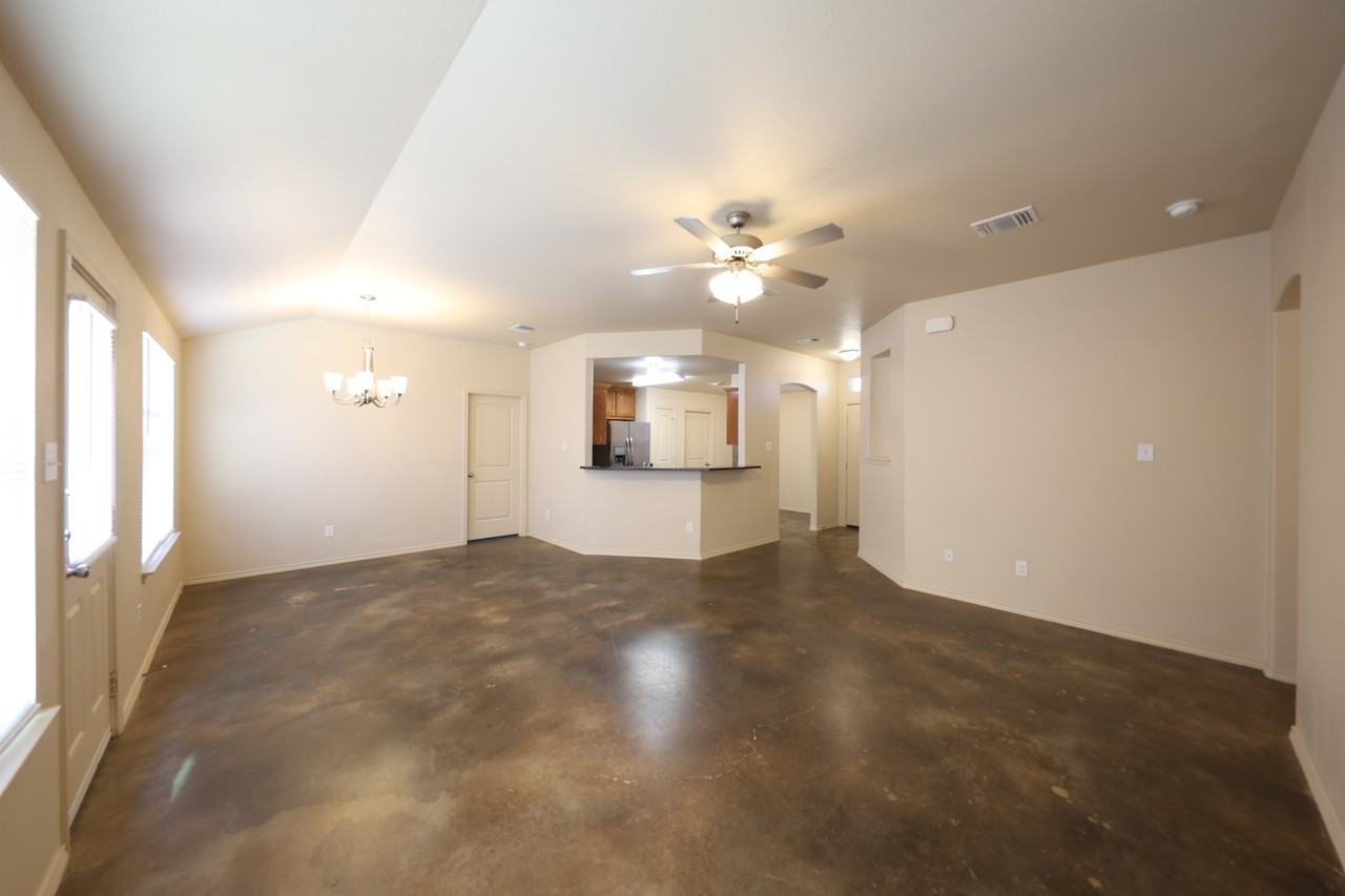 6905 Oliver Loving Dr - Photo 6 of 20