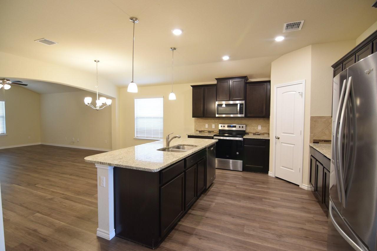 6155 Lavaca Drive - Photo 4 of 20