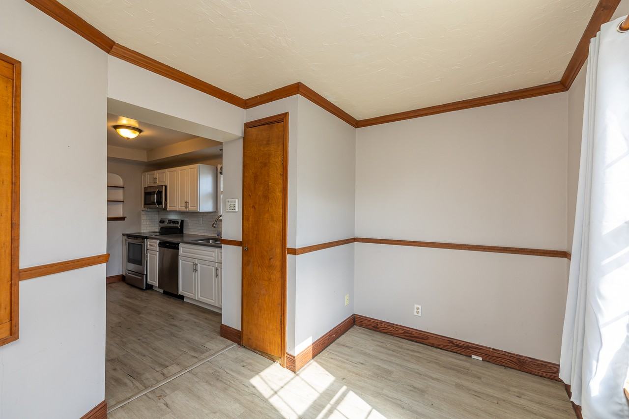 3860 Colony Rd - Photo 7 of 34