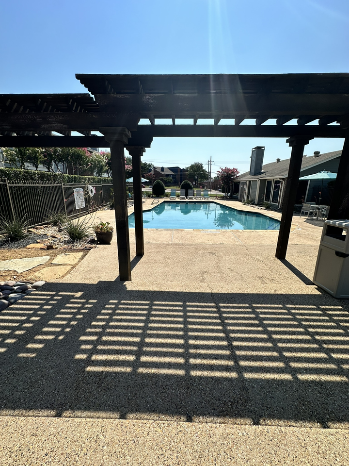 Autumn Breeze Apartments - Photo 7 of 41