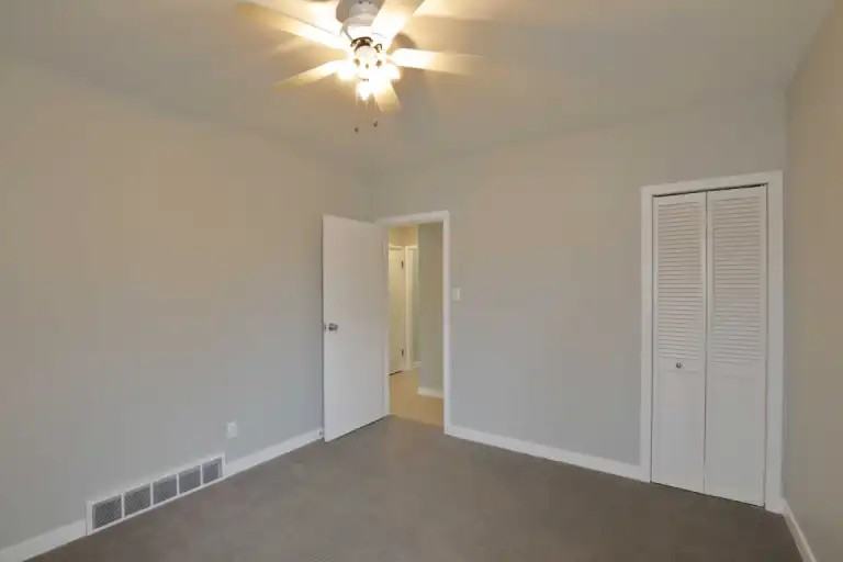 3233 Ortona Street - Photo 7 of 25