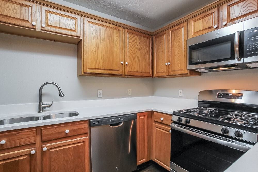 22215 Nobles Crossing Dr - Photo 7 of 16