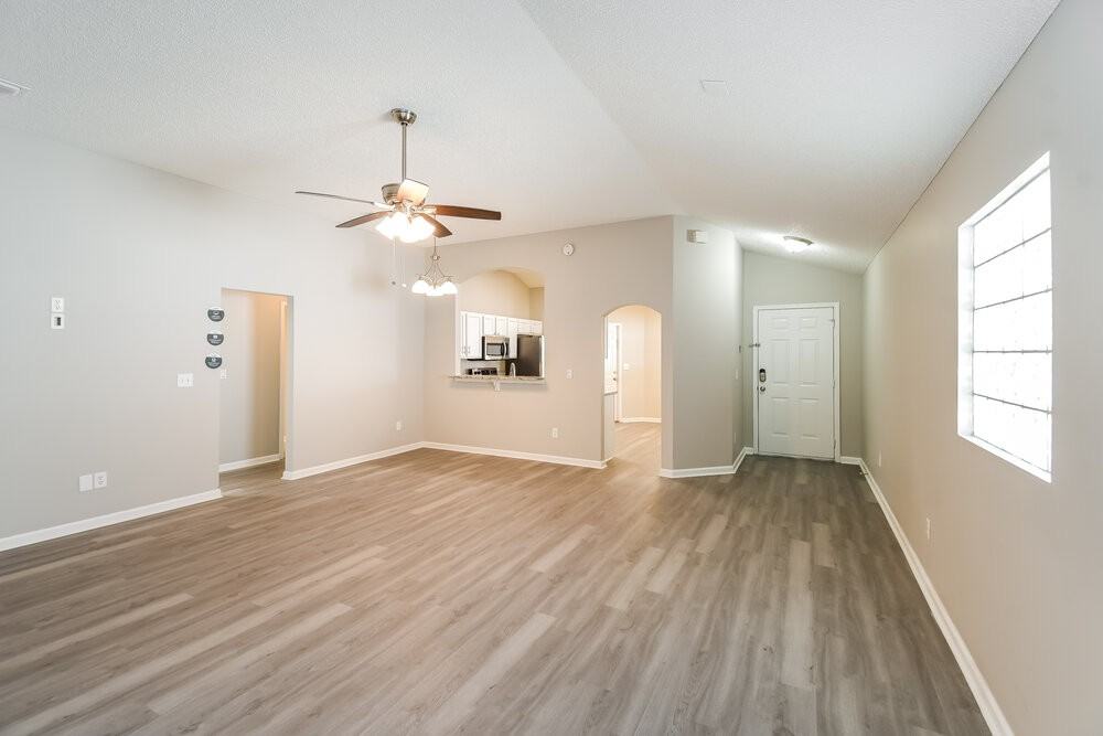 2985 Mikris Dr E - Photo 4 of 16