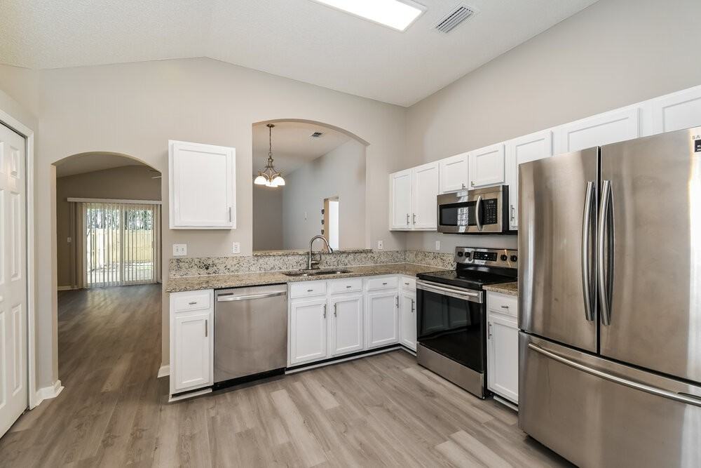 2985 Mikris Dr E - Photo 6 of 16