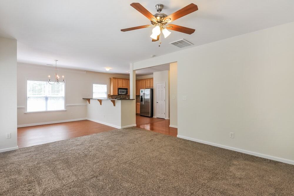 180 Willowbrook Circle - Photo 5 of 17