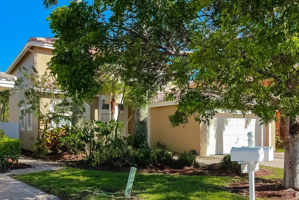 5419 Nw 121st Ave - Photo 3 of 18