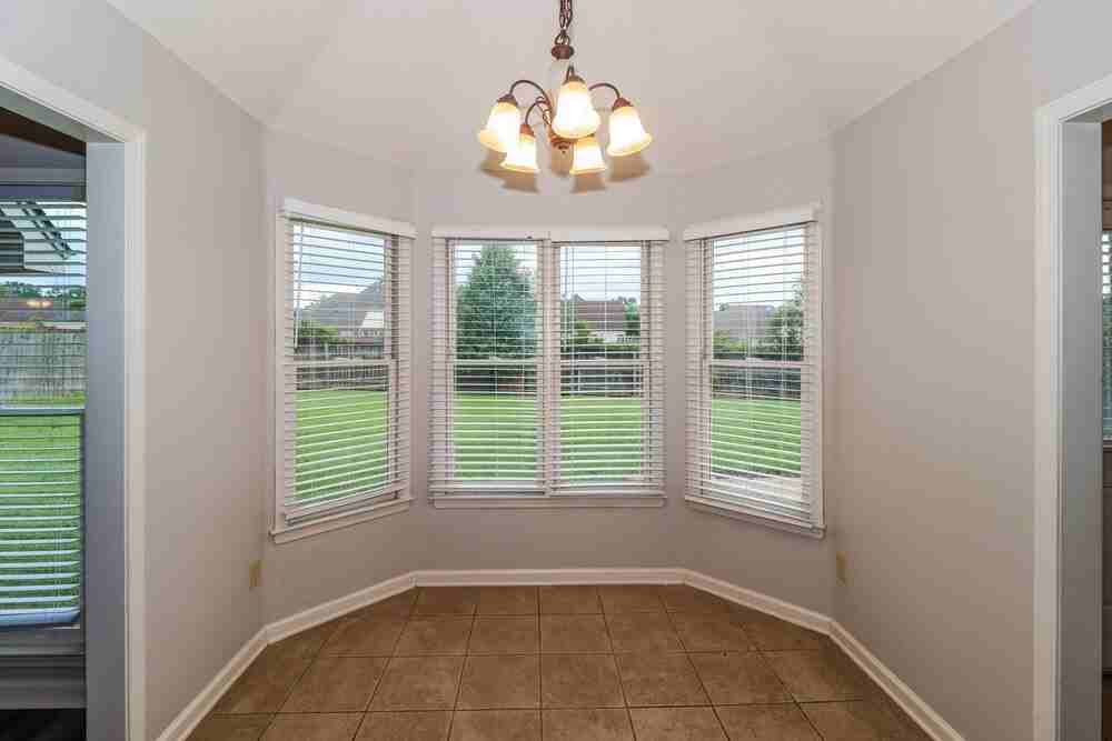 5053 Winberry St - Photo 7 of 17