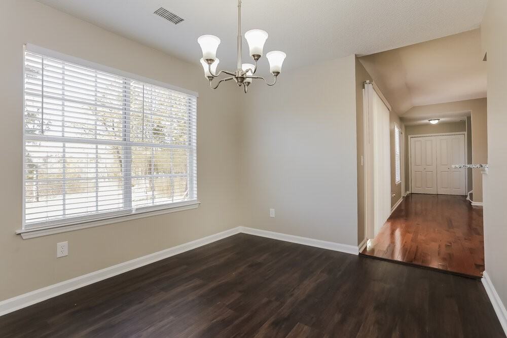 3812 Round Rock Drive - Photo 6 of 16