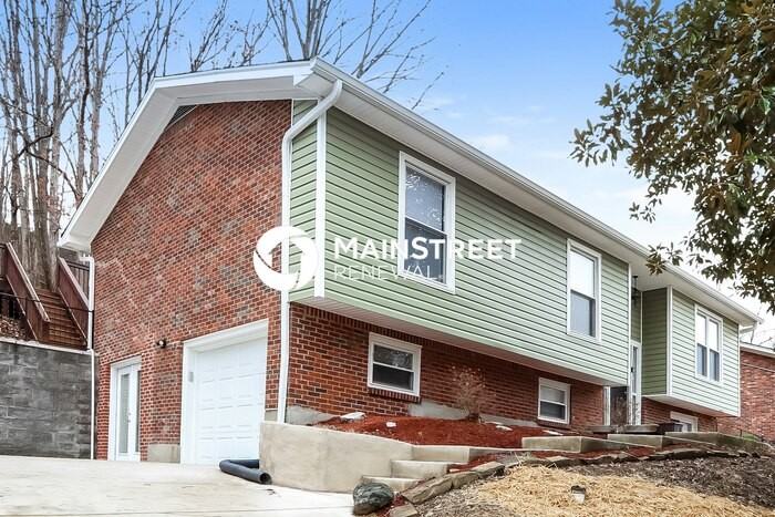 9104 Royal Oak Dr - Photo 2 of 16