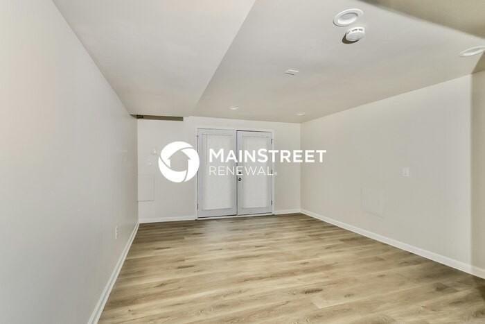 9104 Royal Oak Dr - Photo 7 of 16