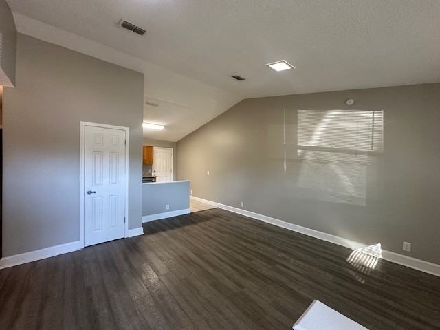 5863 105th St - Photo 4 of 11