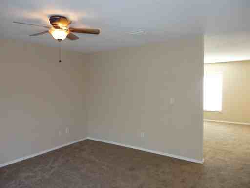 2050 Harcourt Pl - Photo 3 of 19