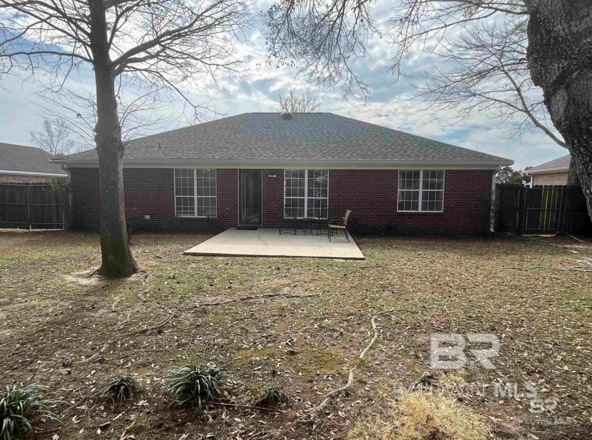 124 Oakwood Ave - Photo 3 of 18