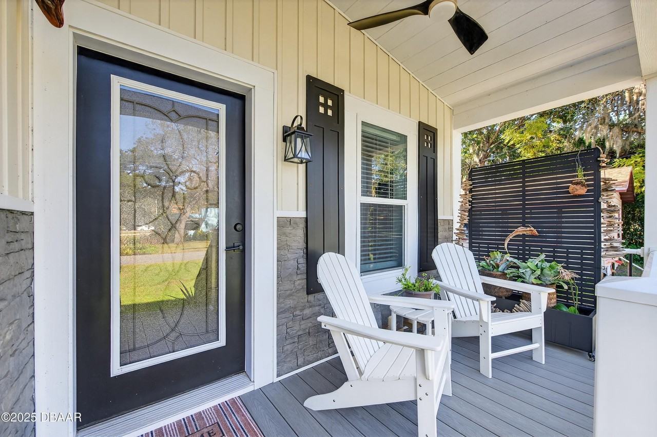 121 12th Street - Photo 2 of 26