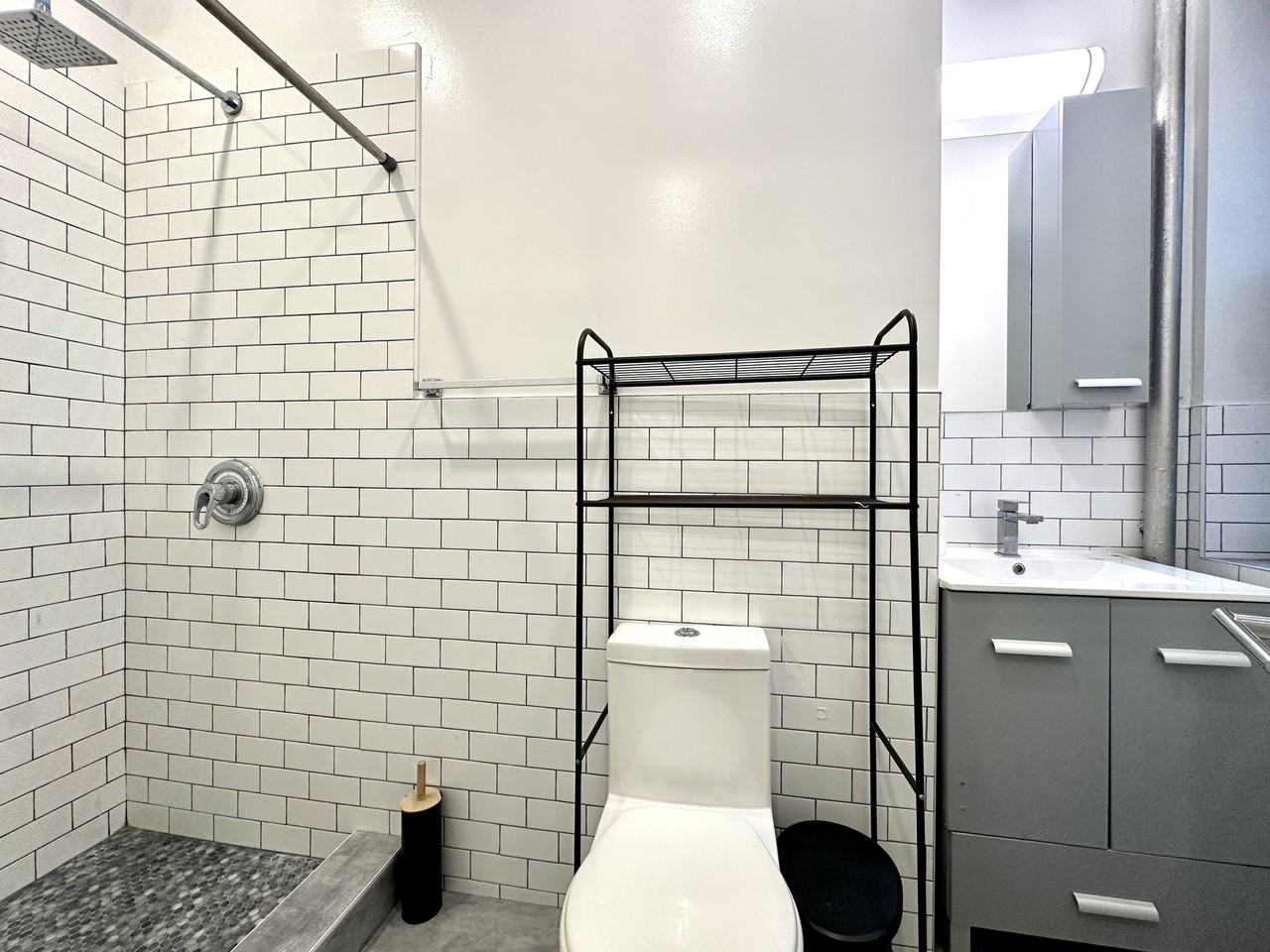 121 Vermilyea Avenue #LF - Photo 7 of 10