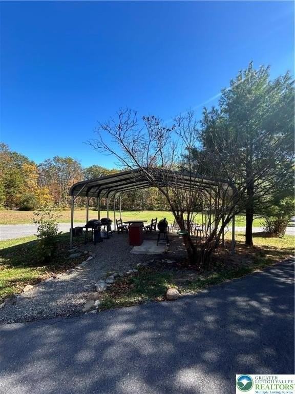 1141 Fox Gap Road - Photo 3 of 15