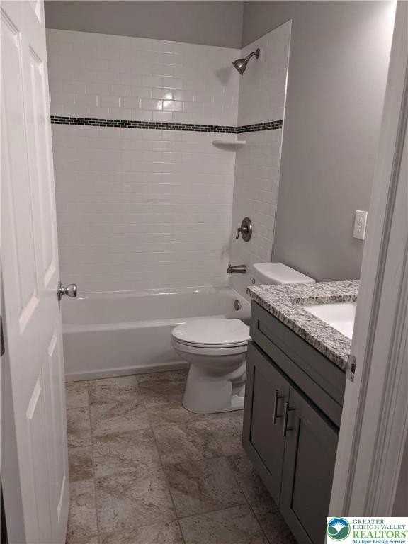 134 East Broad Street #B6 - Photo 3 of 7