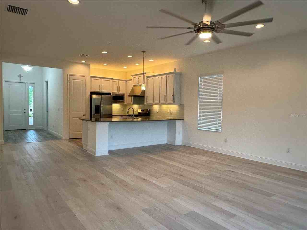 30788 Lindentree Drive - Photo 4 of 49