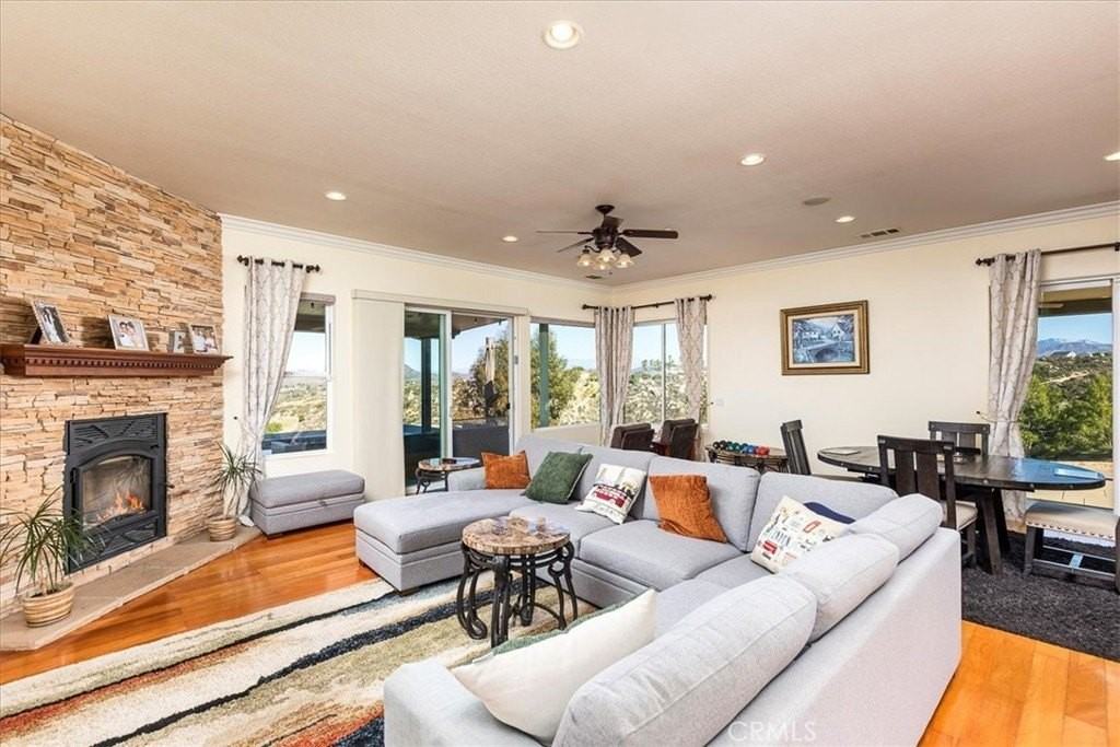 39110 Loren Way - Photo 7 of 42