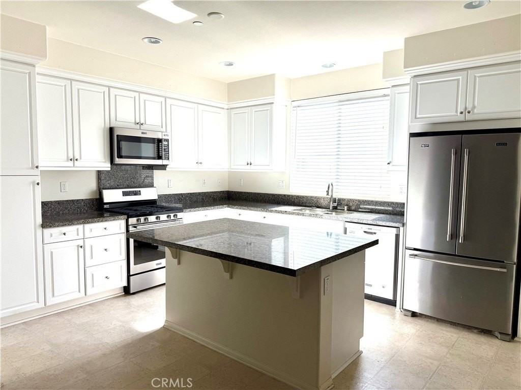 12398 Constellation Street - Photo 5 of 19