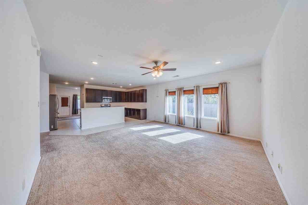 18843 Cedar Birch Lane - Photo 4 of 19