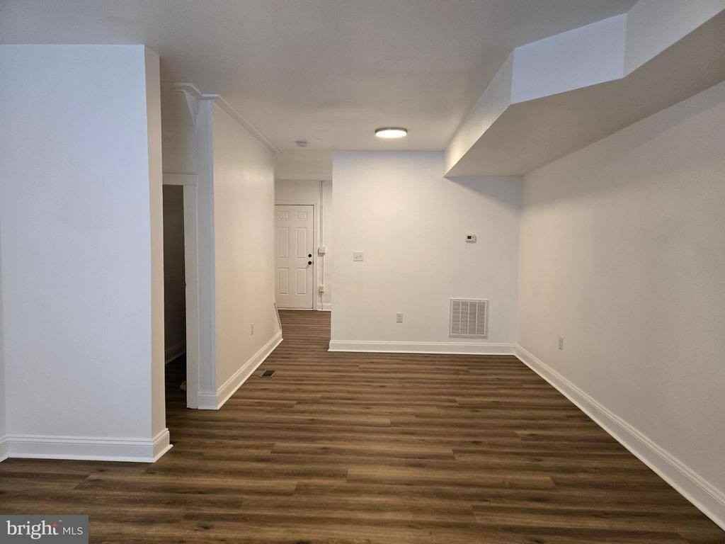 735 South Kent Street - Photo 2 of 14