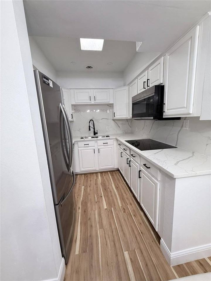 2601 Bellefontaine St #C308 - Photo 5 of 9