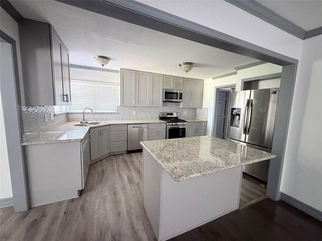 3818 Linkwood Drive - Photo 6 of 18