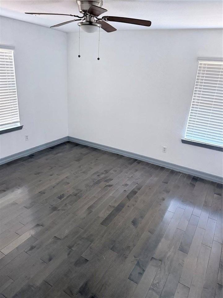 3818 Linkwood Drive - Photo 7 of 18