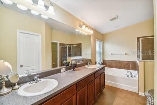 3608 Grecko Dr - Photo 5 of 30