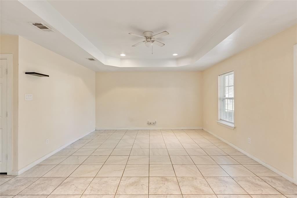 202 N Harrison Ave - Photo 3 of 26