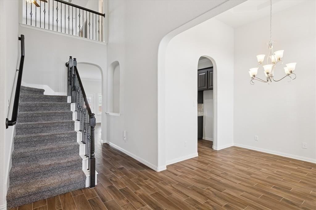 5805 Canyon Oaks Lane - Photo 3 of 24